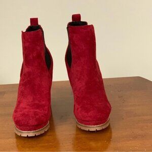 Jolimall Platform Chelsea Boot